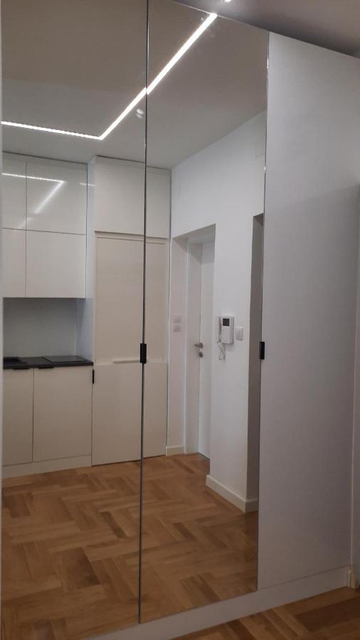 Nina Studio Apartment Bijeljina Kültér fotó