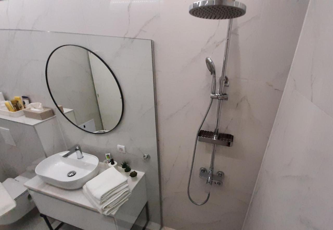 Nina Studio Apartment Bijeljina Kültér fotó
